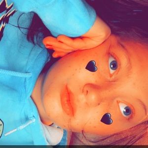 Meet your Posher, Danielle